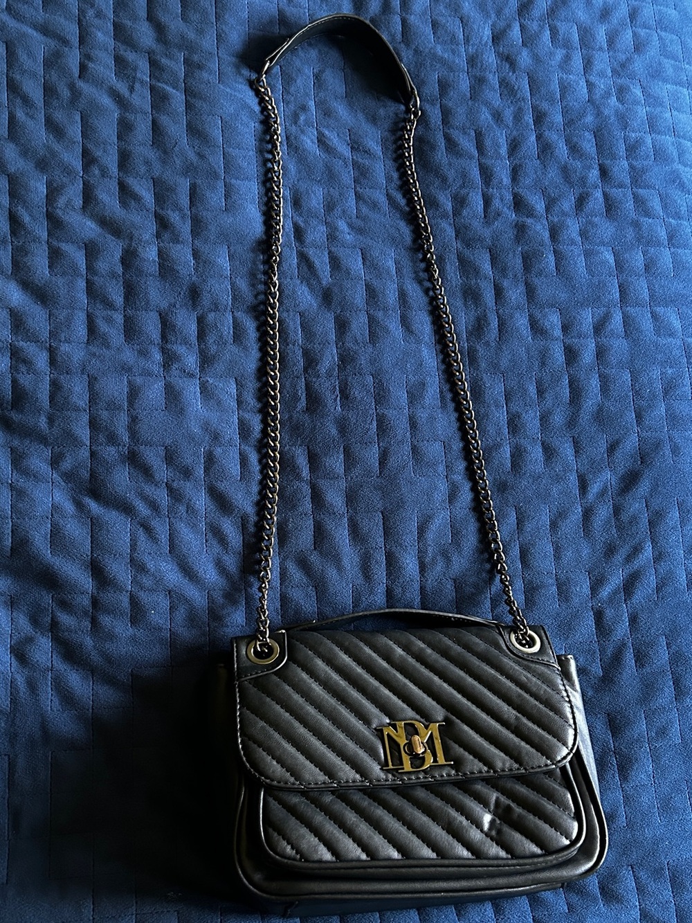 Quilted Black Chain-Handle Shoulder/Crossbody Bag - Picture 2 of 6